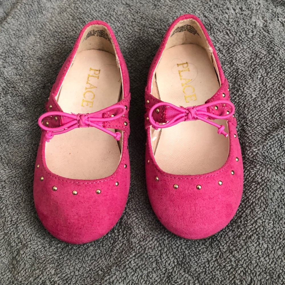 Pretty in pink shoes🎀